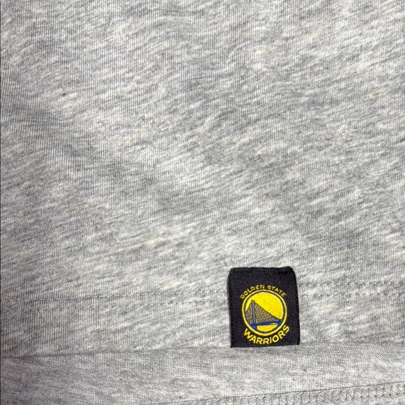 Nike Gray Long Sleeve with Blue Bridge Design Golden State Warriors - Picture 6 of 7